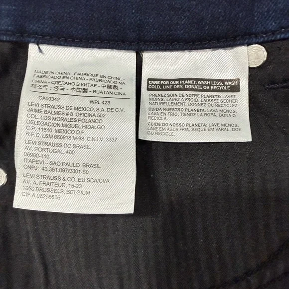 Levi's / Women’s/ Dark Blue Pencil Skirt , size 6/28, stretch. - Picture 9 of 10